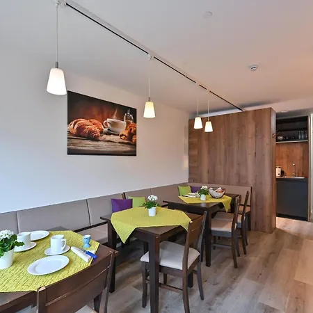 Gaestehaus Stock Brotkoerble Hotel *